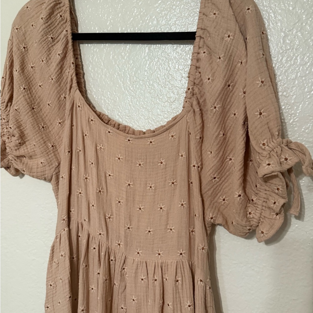 Rylee + Cru Tan Maxi Dress with Puff Sleeves